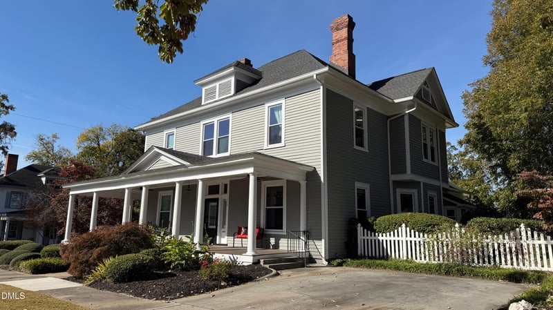 216 4th St, Smithfield, NC 27577