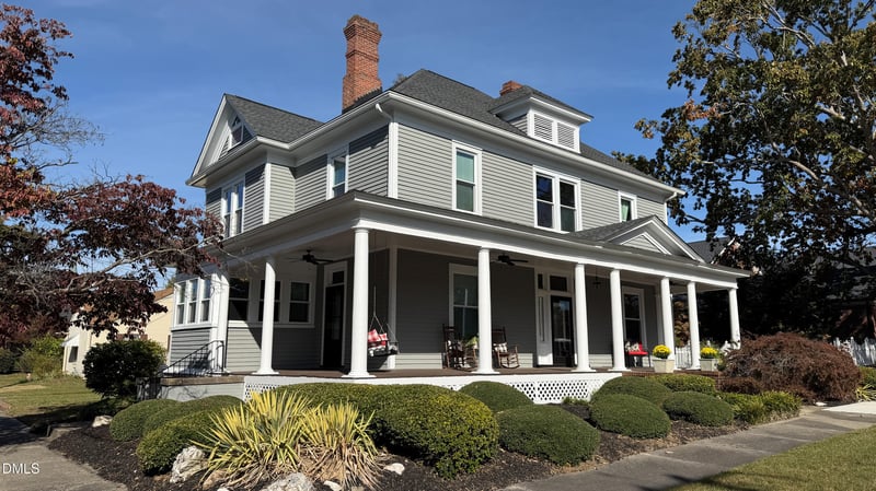 216 4th St, Smithfield, NC 27577