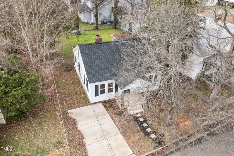 216 Adams St, Burlington, NC 27217
