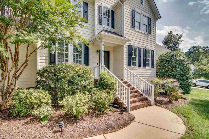 216 Alumni Ave, Durham, NC 27713