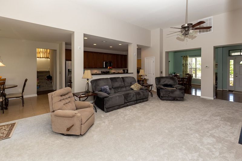 216 Ashton Glen Dr, Durham, NC 27703