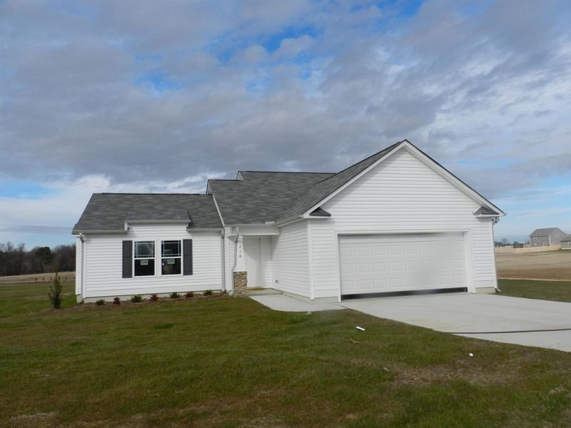 216 Beaver Tavern Dr, Benson, NC 27504