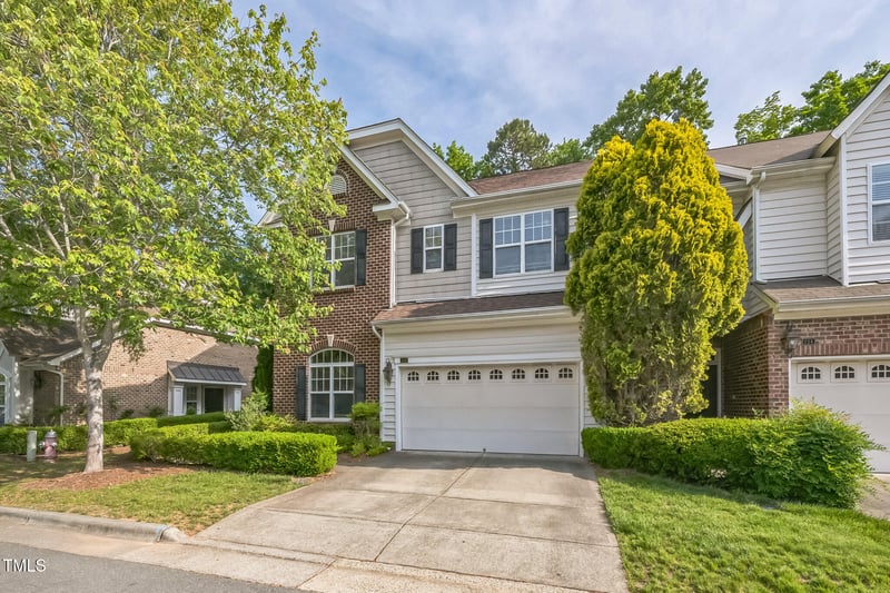 216 Beringer Pl, Chapel Hill, NC 27516