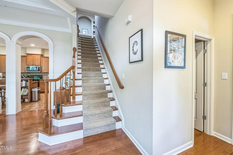 216 Beringer Pl, Chapel Hill, NC 27516