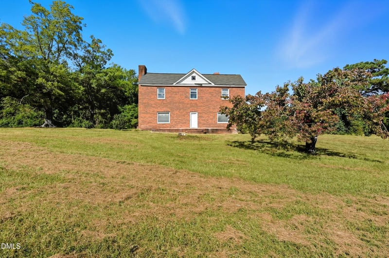 216 Brantleytown Rd, Zebulon, NC 27597