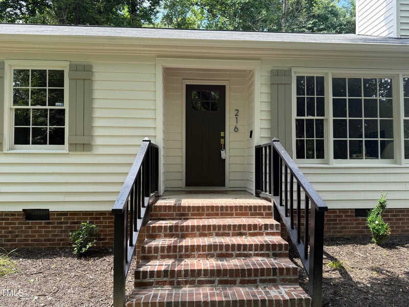 216 Burkwood Ln, Raleigh, NC 27609