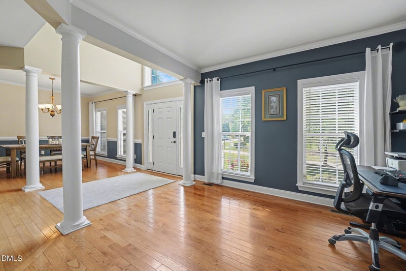 216 Chieftain Dr, Holly Springs, NC 27540