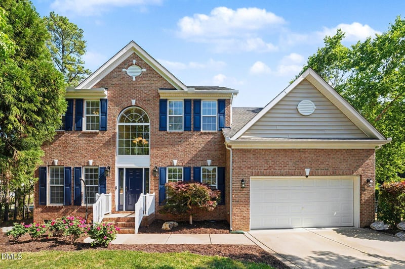 216 Chieftain Dr, Holly Springs, NC 27540