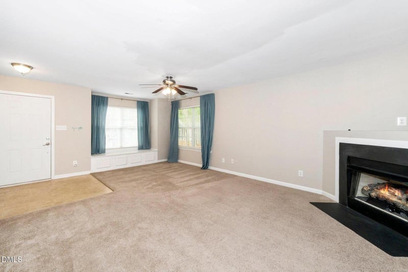 216 Climbing Ivy Ct, Cary, NC 27511