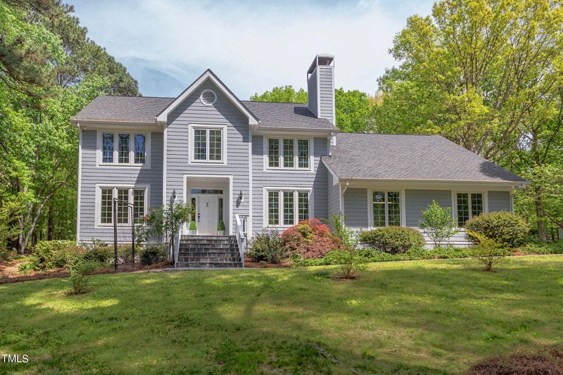 216 Collinson Dr, Chapel Hill, NC 27514