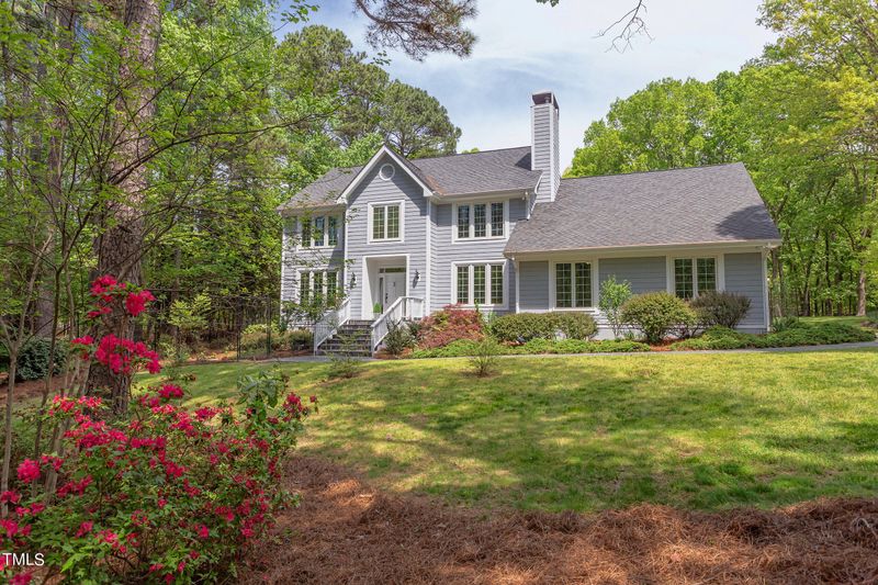 216 Collinson Dr, Chapel Hill, NC 27514