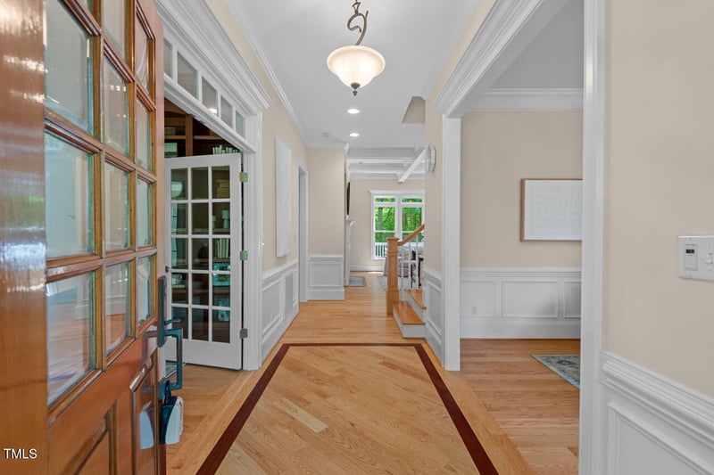 216 Copper Beech Ct, Chapel Hill, NC 27517