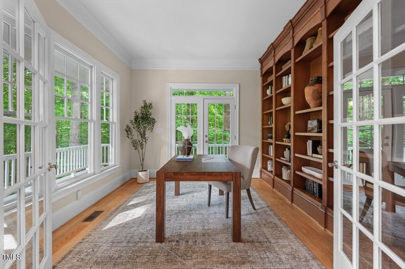 216 Copper Beech Ct, Chapel Hill, NC 27517
