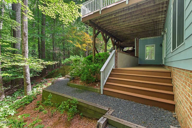 216 Copper Beech Ct, Chapel Hill, NC 27517