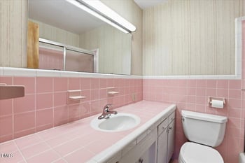 216 Crescent Dr, Clayton, NC 27520