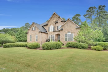 216 Creststone Dr, Cary, NC 27519