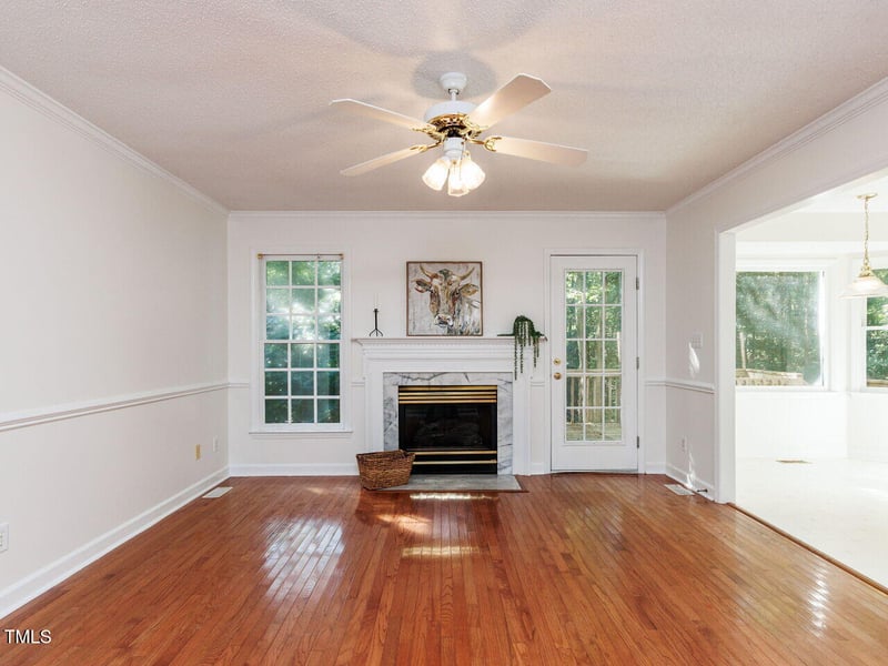 216 Deep Pool Ct, Benson, NC 27504