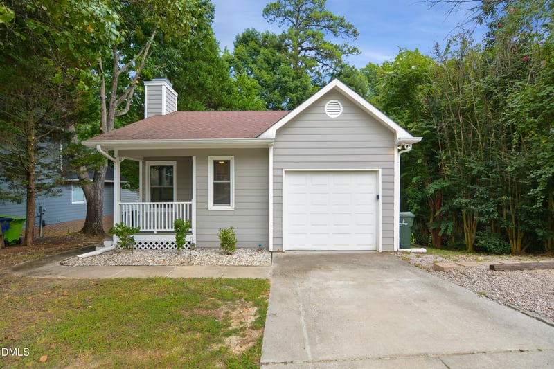 216 Dickens Dr, Raleigh, NC 27610