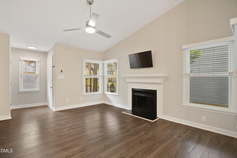 216 Dickens Dr, Raleigh, NC 27610