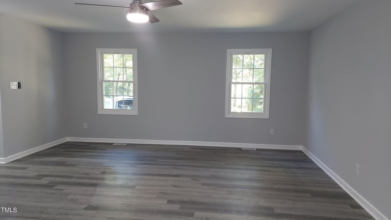 216 Essex Ln S, Clayton, NC 27520