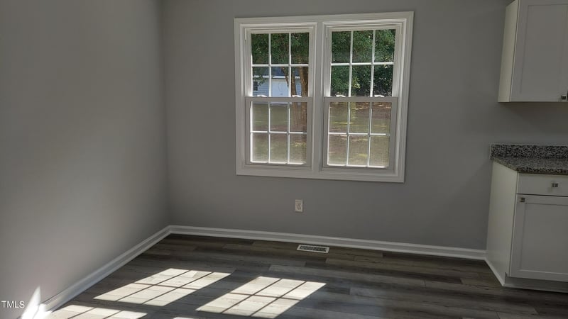 216 Essex Ln S, Clayton, NC 27520