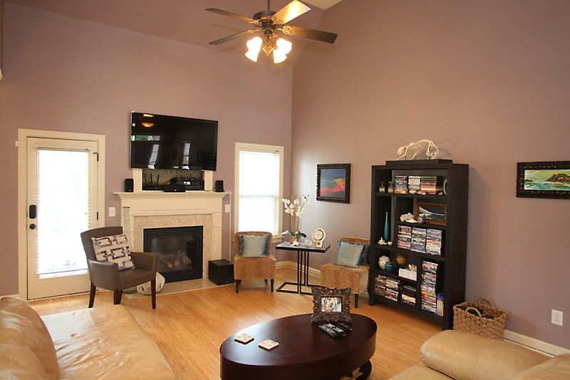 216 Farm Dr, Clayton, NC 27527
