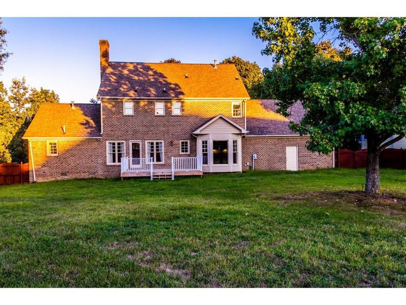 216 Fieldstone Dr, Burlington, NC 27215