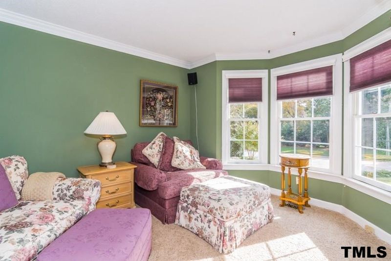 216 Firetree Ln, Cary, NC 27513