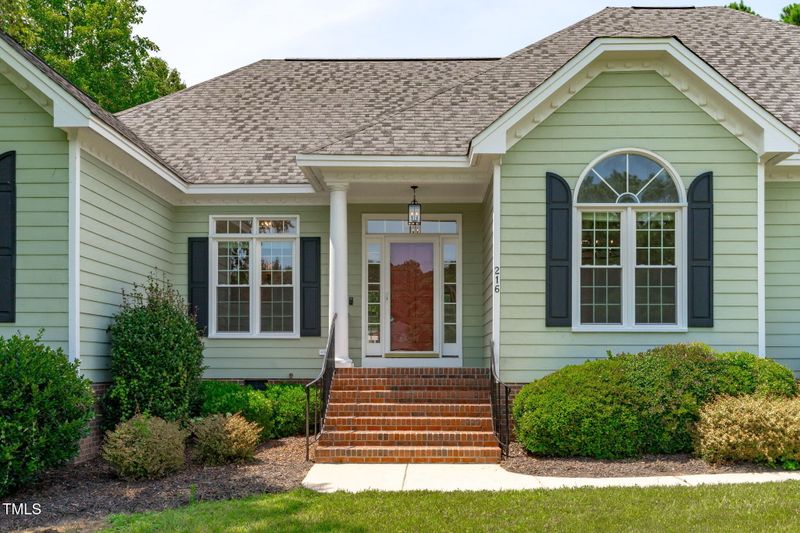 216 Forest Oaks Dr, Archer Lodge, NC 27527