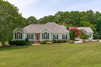216 Forest Oaks Dr, Archer Lodge, NC 27527