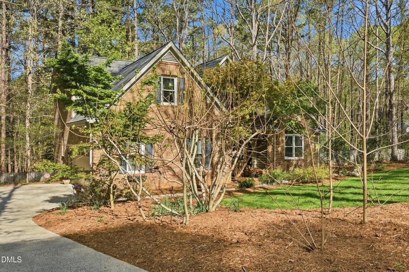 216 Grand Oak Dr, Hillsborough, NC 27278
