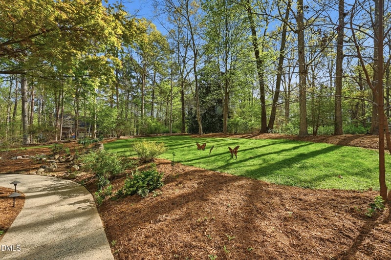 216 Grand Oak Dr, Hillsborough, NC 27278