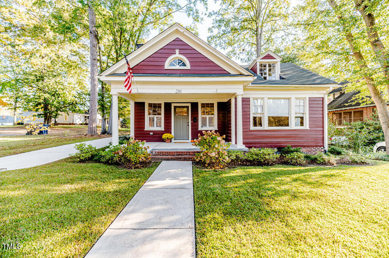 216 N Gulf St, Sanford, NC 27330