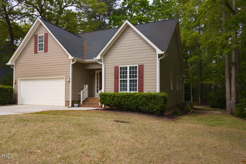 216 Harvester Dr, Holly Springs, NC 27540