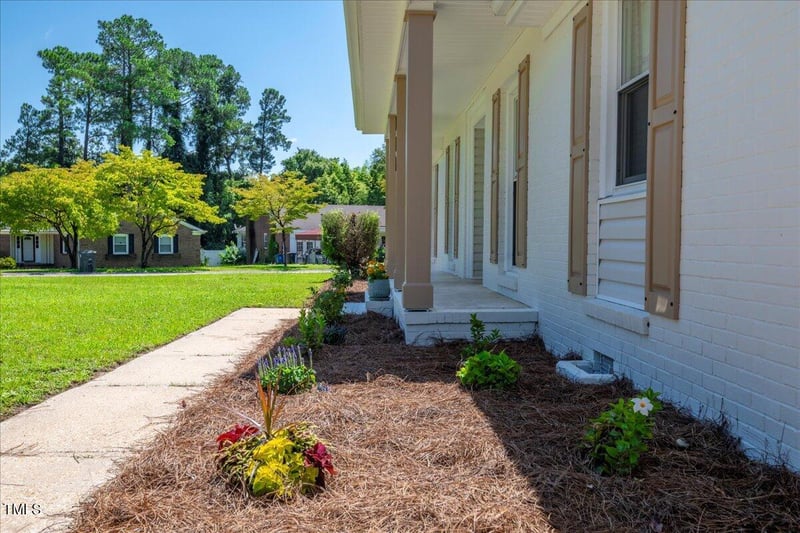 216 Haverhill Dr, Fayetteville, NC 28314