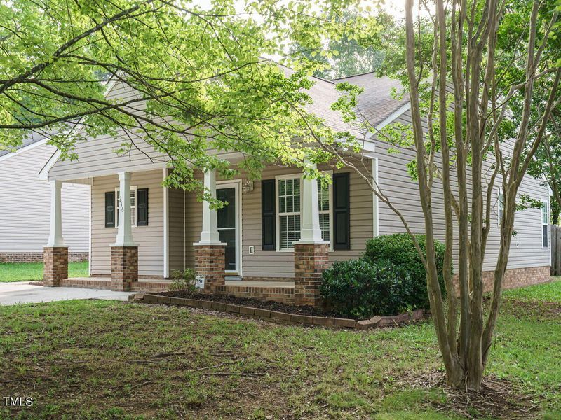 216 Highgate Cir, Wake Forest, NC 27587