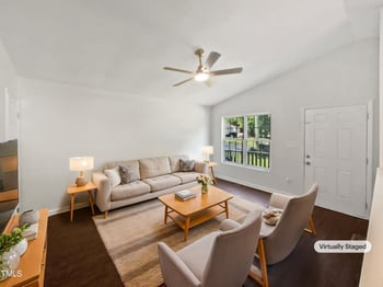 216 Hinton St, Clayton, NC 27520