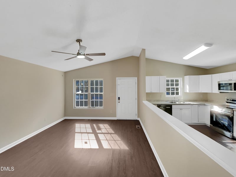 216 Hinton St, Clayton, NC 27520