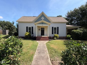216 E Horne St, Clayton, NC 27520