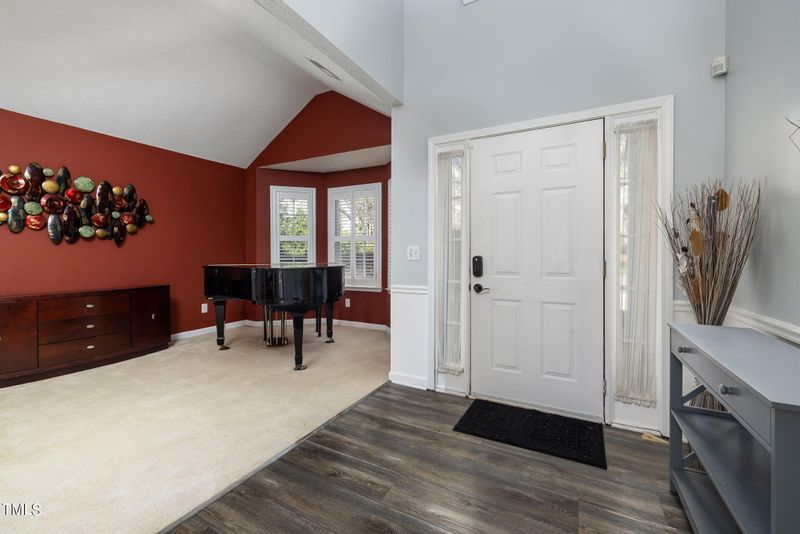 216 Kindlewood Dr, Durham, NC 27703