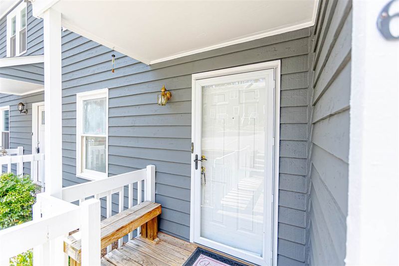 216 Kristin Ct, Cary, NC 27513