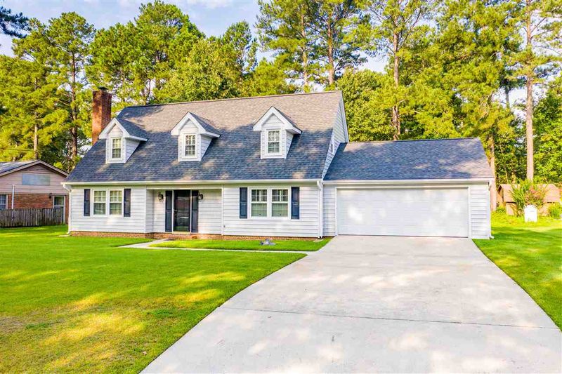 216 Longview Dr, Smithfield, NC 27577