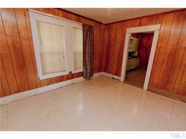 216 N Maple St, Durham, NC 27703