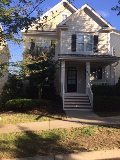 216 Marsh Ldg, Holly Springs, NC 27540