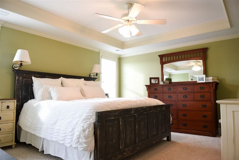 216 Marsh Ldg, Holly Springs, NC 27540