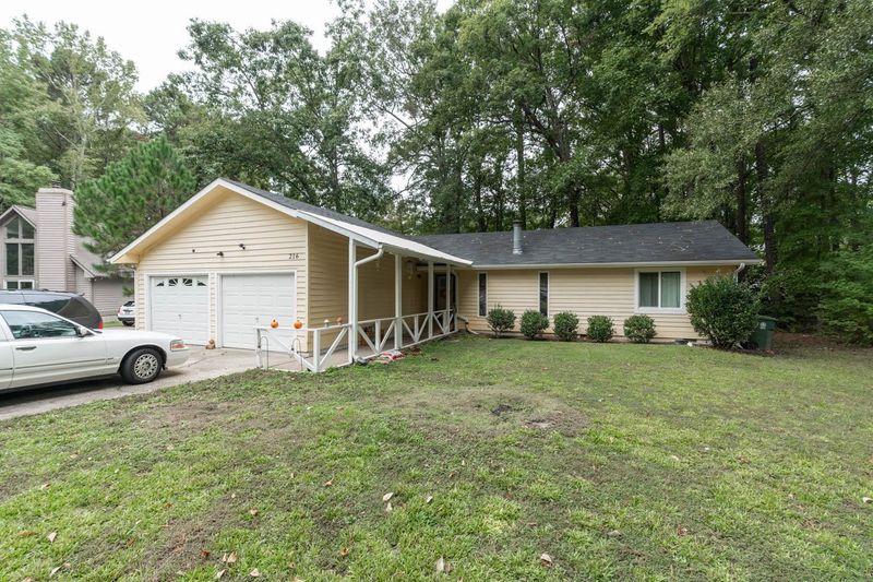 216 Mayodan Dr, Cary, NC 27511