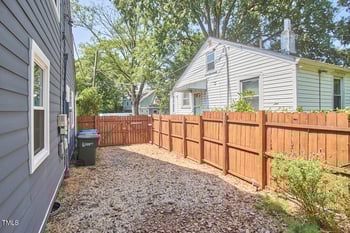 216 Northwood Cir, Durham, NC 27701