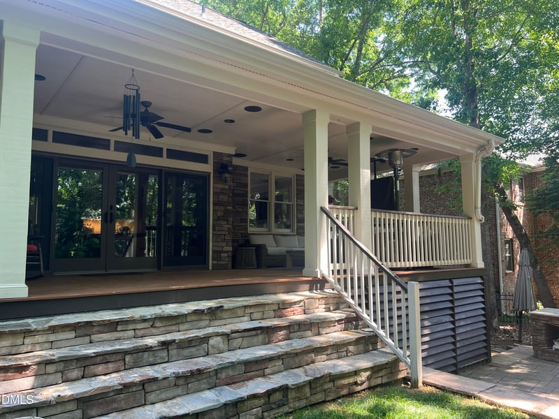 216 Norwalk St, Holly Springs, NC 27540