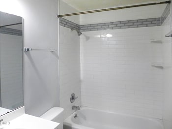 216 Nunn Ln, Chapel Hill, NC 27516