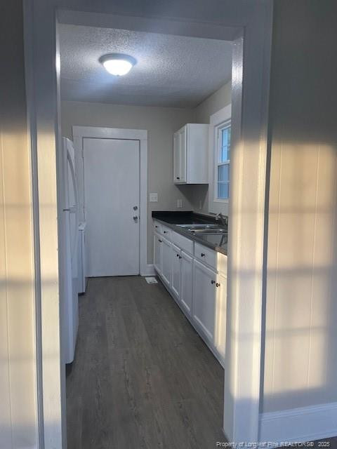 216 Oakland Dr, Fayetteville, NC 28301